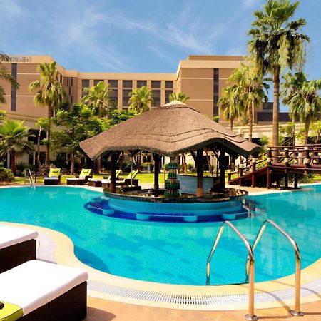Le Meridien Dubai Hotel & Conference Centre Екстериор снимка