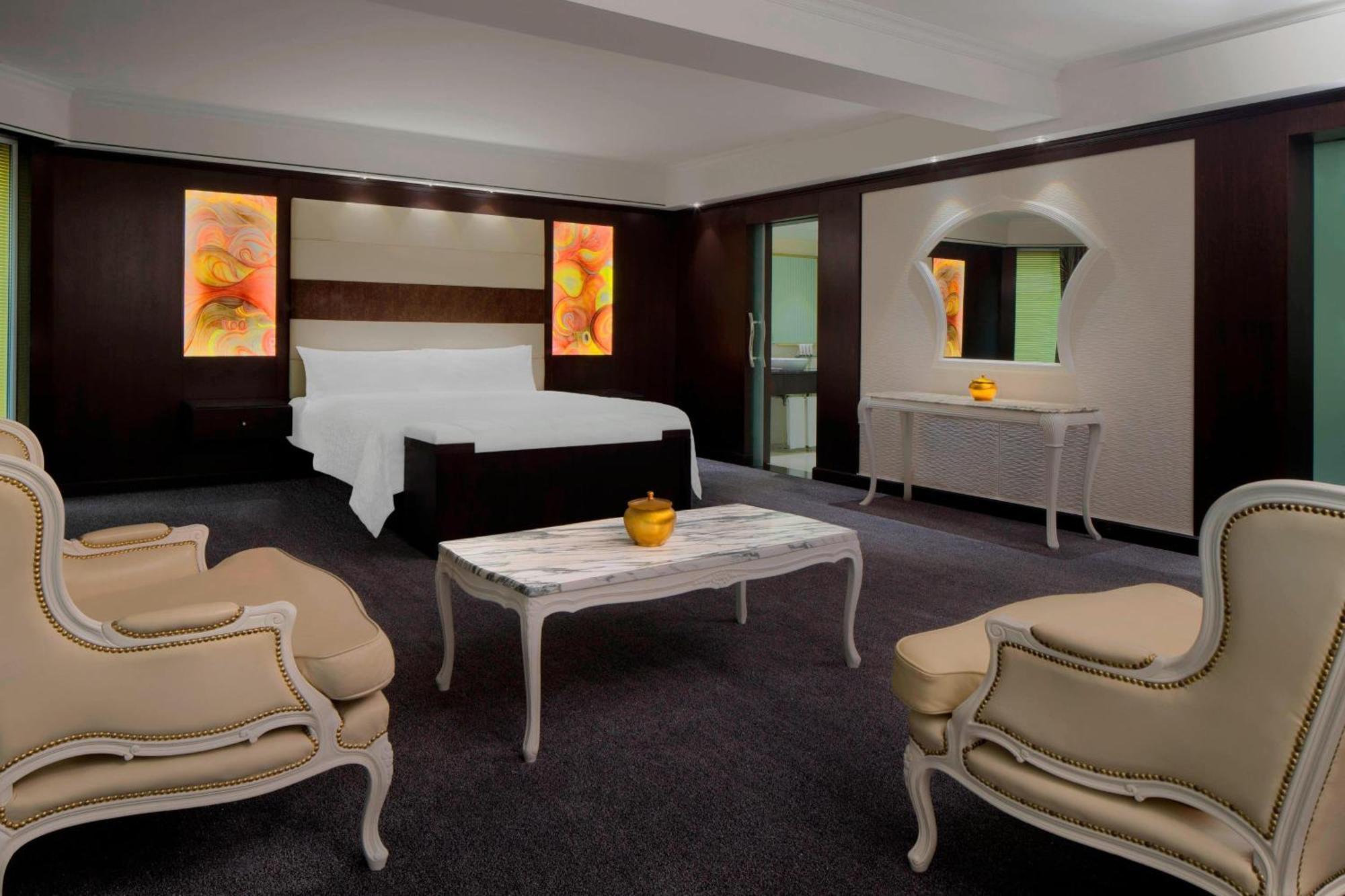 Le Meridien Dubai Hotel & Conference Centre Екстериор снимка Suite