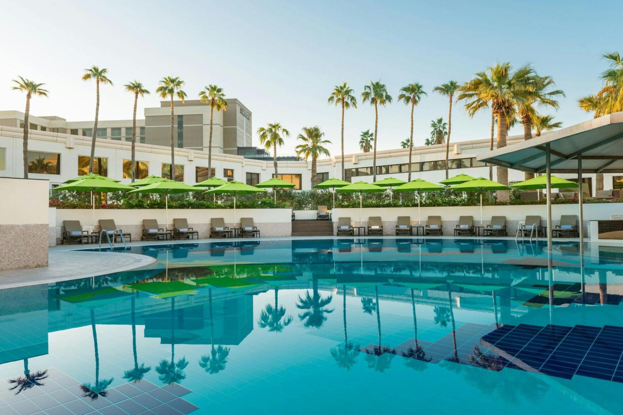 Le Meridien Dubai Hotel & Conference Centre Екстериор снимка